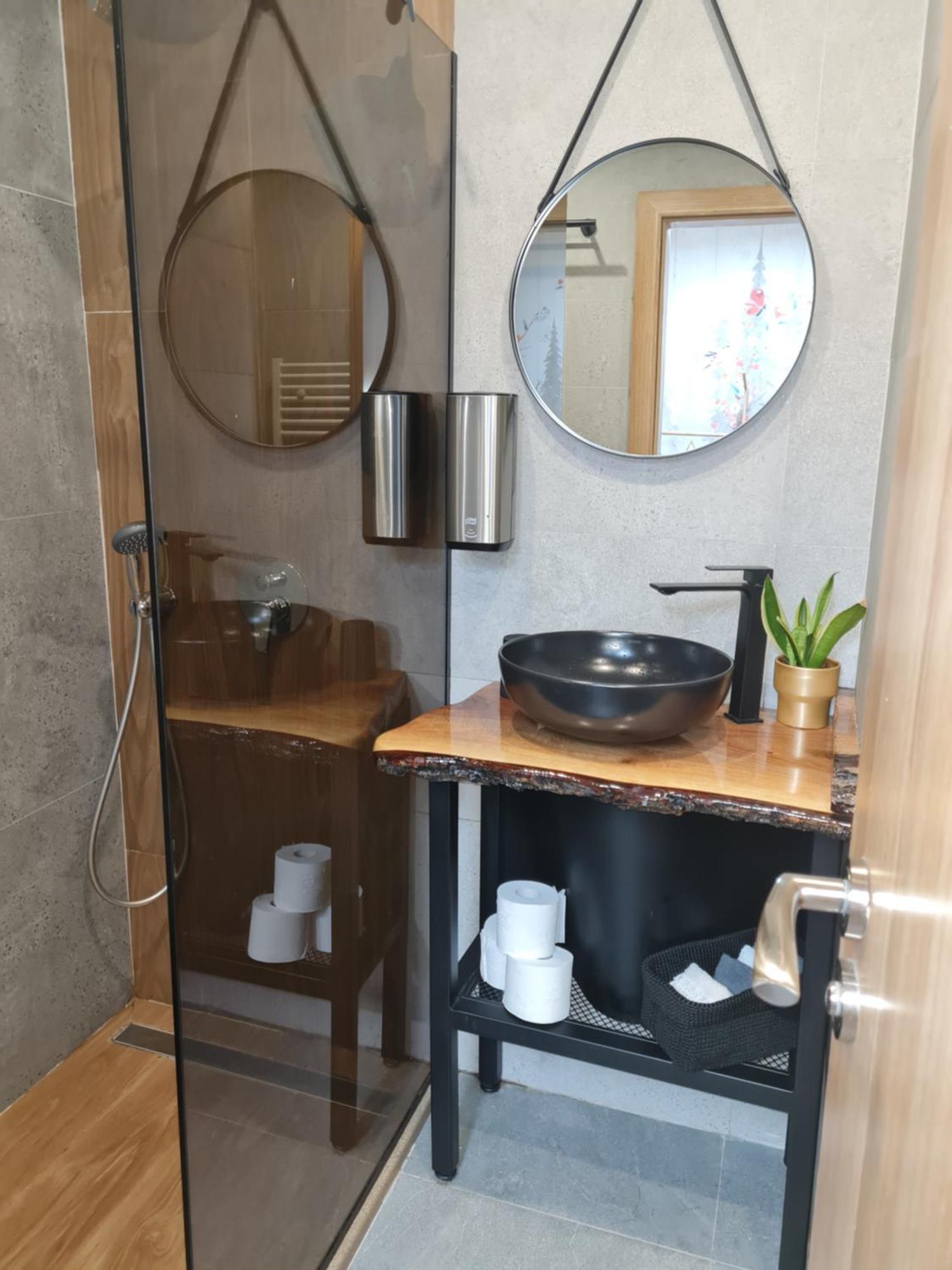 Mountain Peak Apartment 波罗维茨 外观 照片